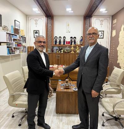 İran İslam Cumhuriyeti Erzurum Başkonsolosunun Erzurum Büyükşehir Belediyesi Kültür ve Sosyal İşler Daire Başkanı ile Görüşmesi